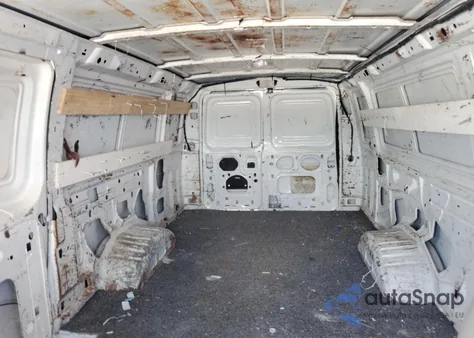 2001 Ford Econoline - Trucks Delivery Van from USA, damaged, VIN 1FTNS24L31HB50350